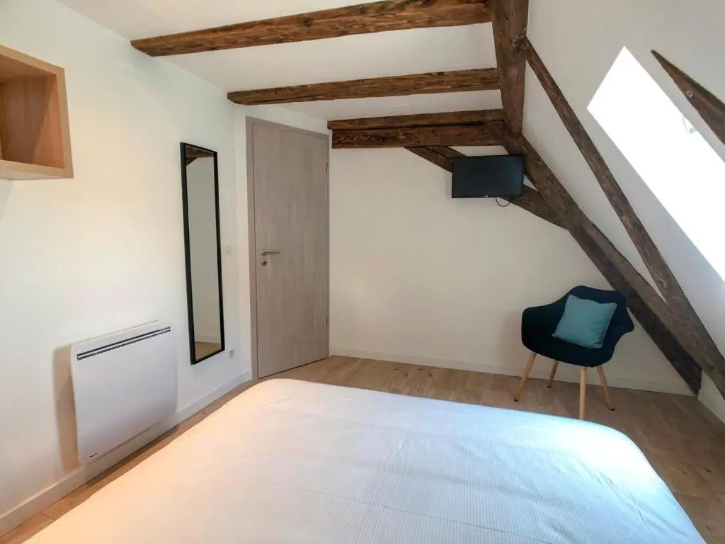 Beauty & The Beast - Old Town Cosy Apartments