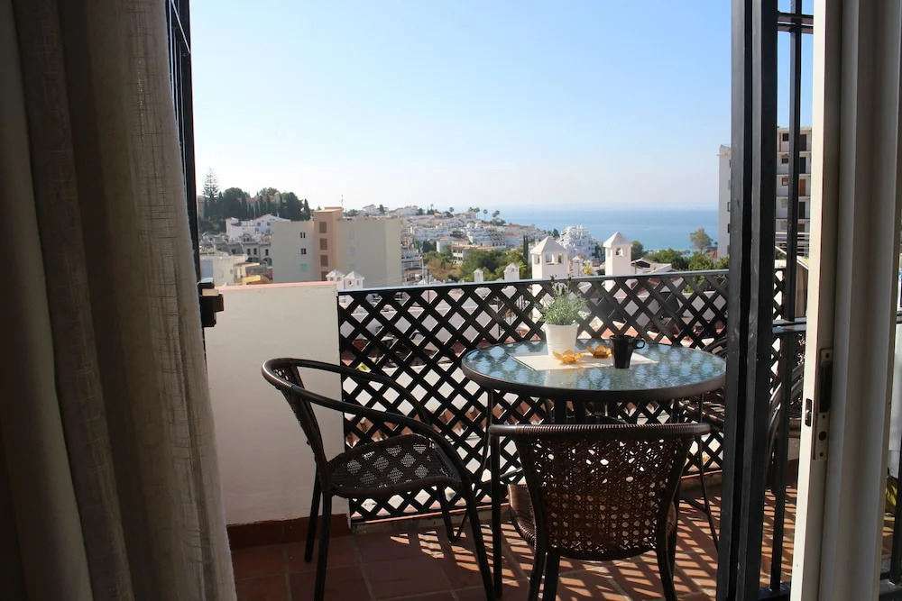 Apartamentos Verano Azul Canovas Nerja