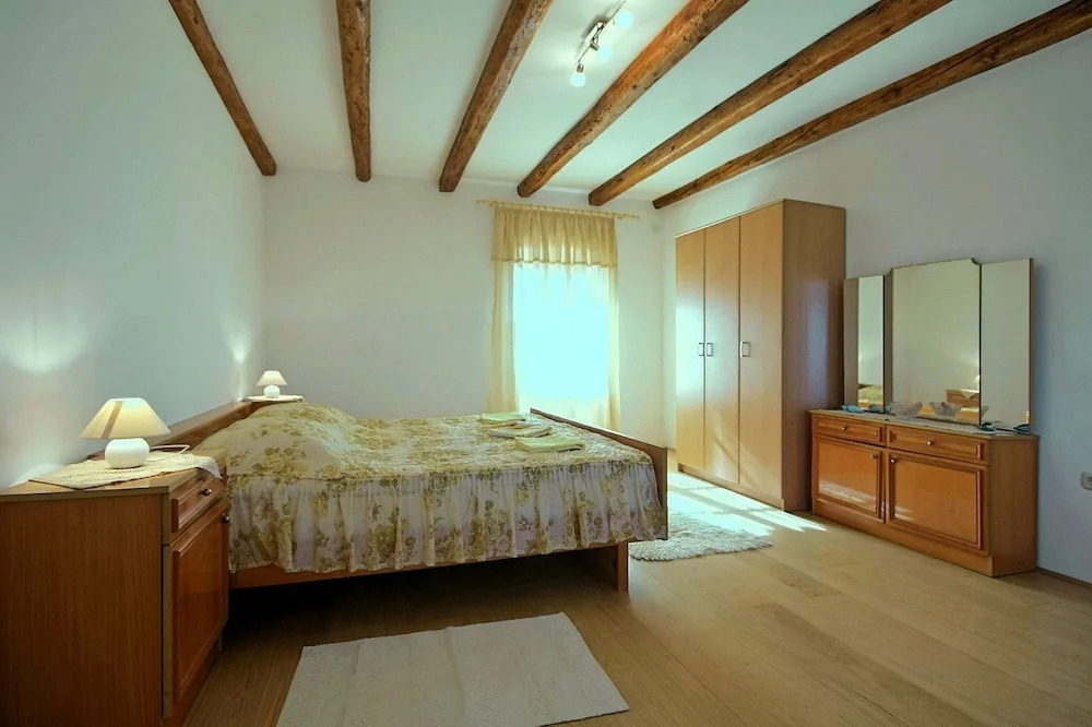 Apartments Silvano Radosi