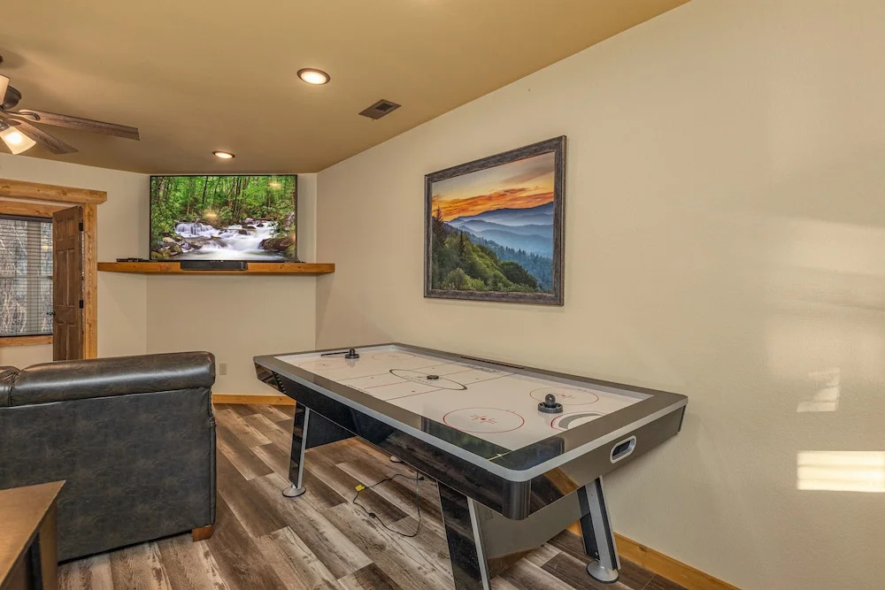 Eden Crest Vacation Rentals