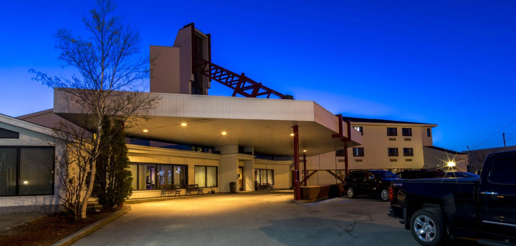 Sinbads Hotel & Suites