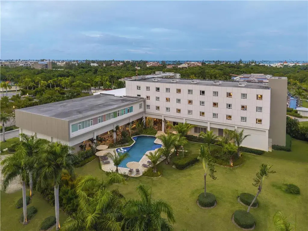 Punta Cana Aruba Pool Beach Hotel