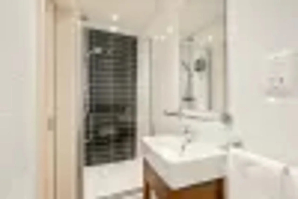 Kings Cross Inn Hotel