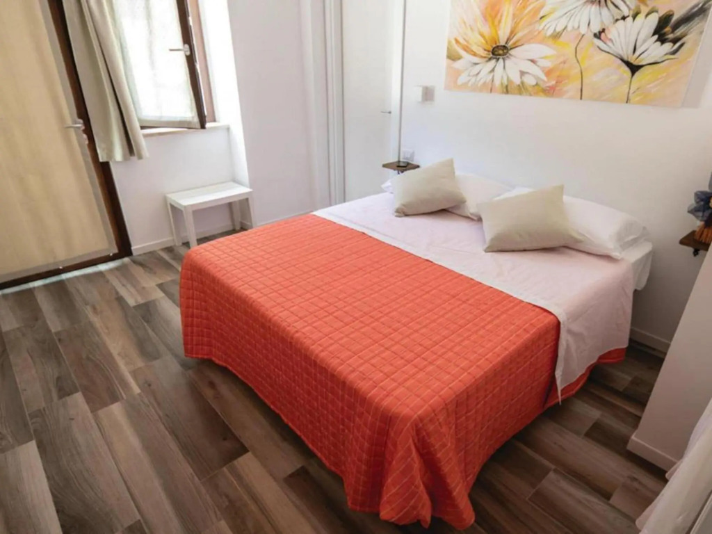 Majestic holiday home in Montefalcone Appennino with garden
