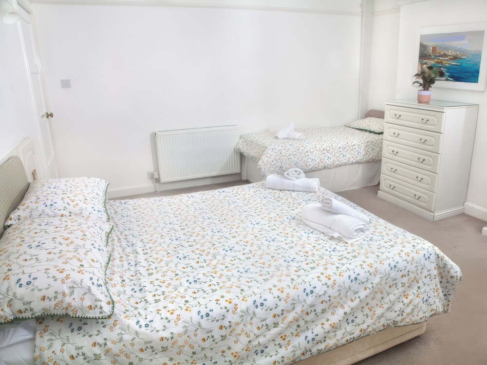 Weymouth Bay Apartment C