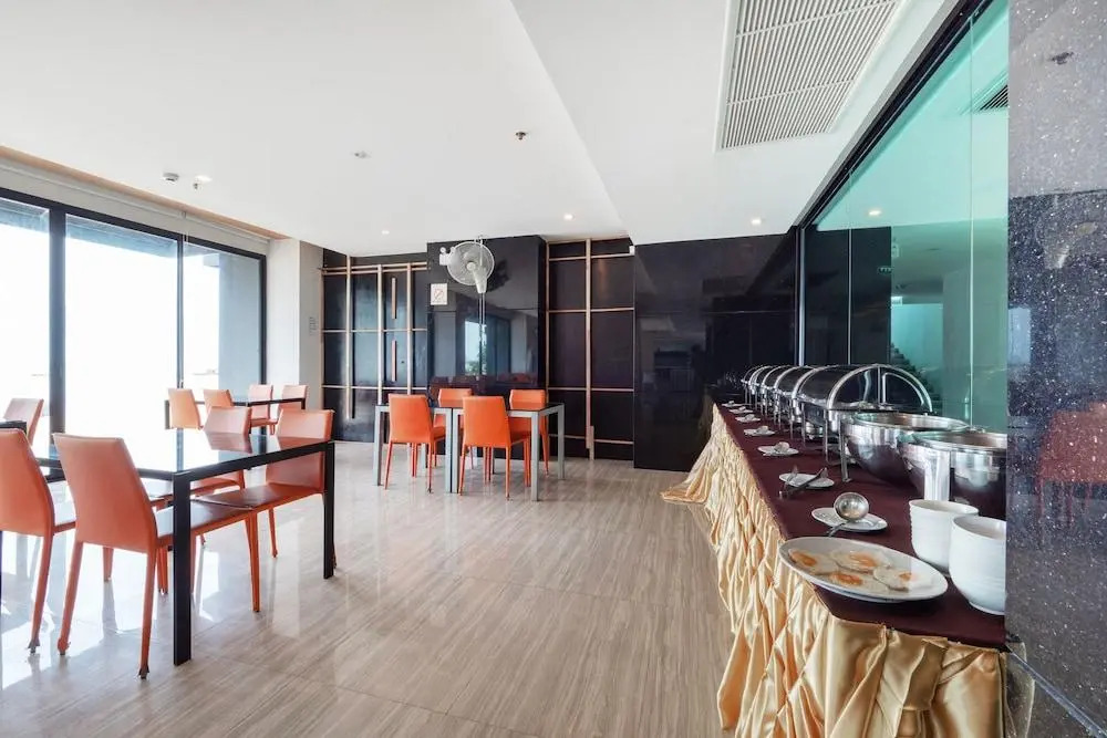 Capital O 1088 Golden Dragon Beach Resort