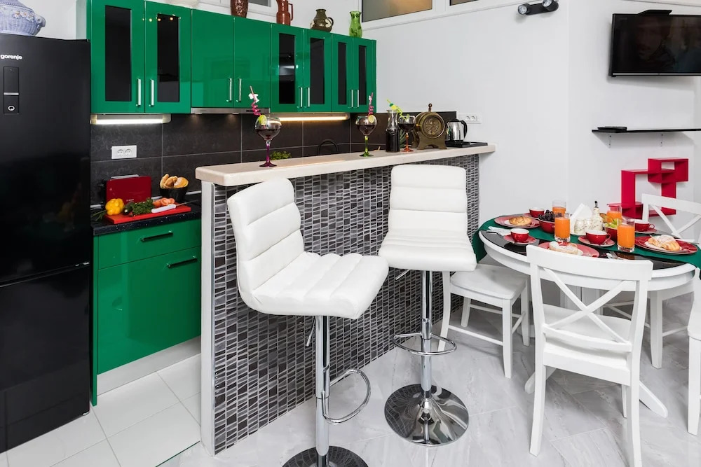Apartment By the Way