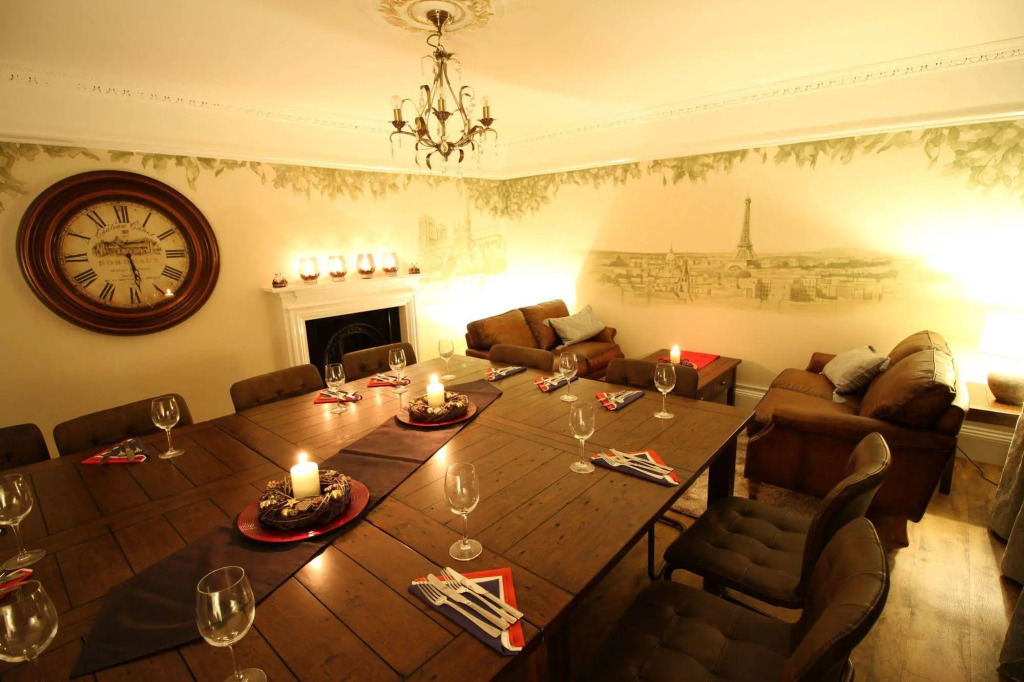 Pilgrims Hotel