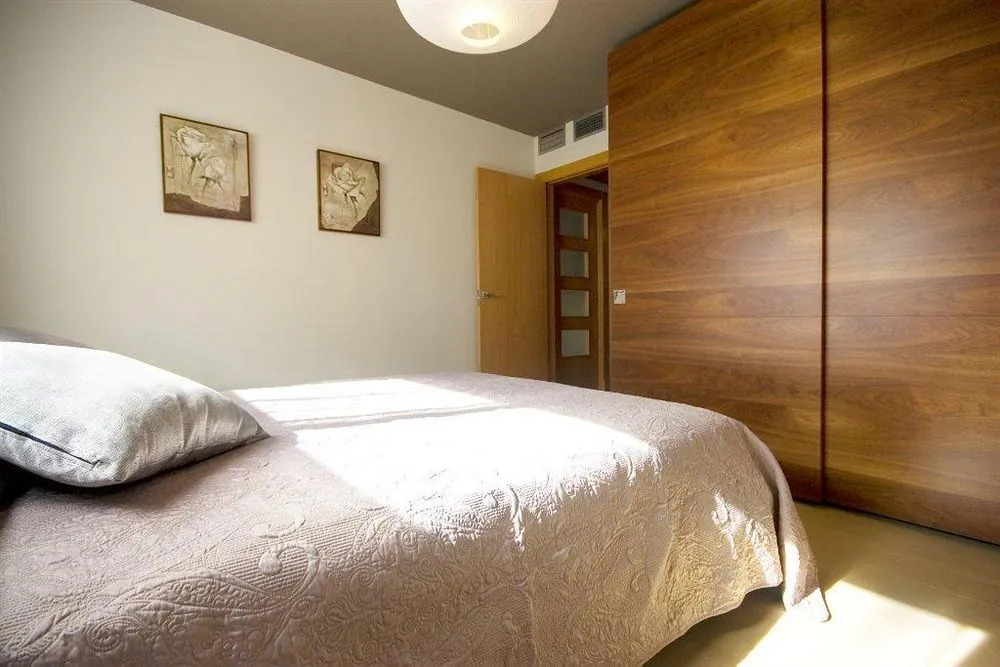 Apartamentos 16:9 Suites Almería
