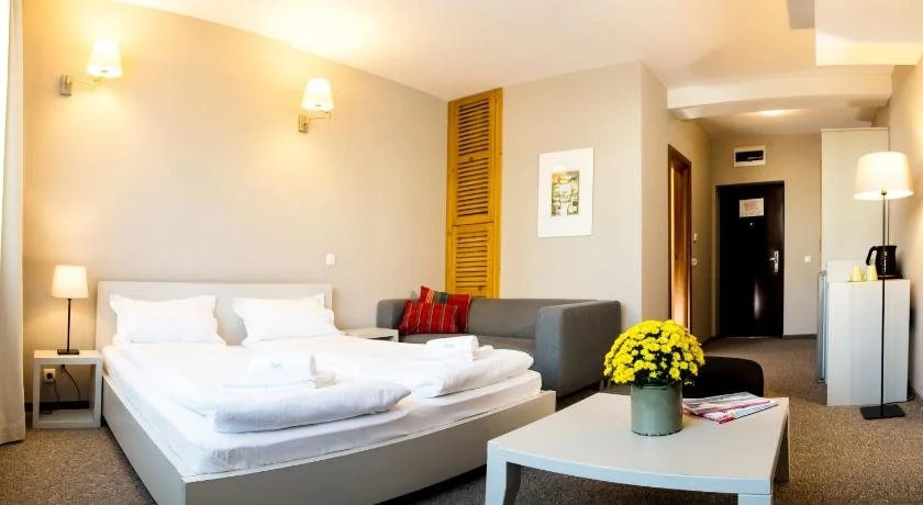 White Lavina Spa and Ski Lodge