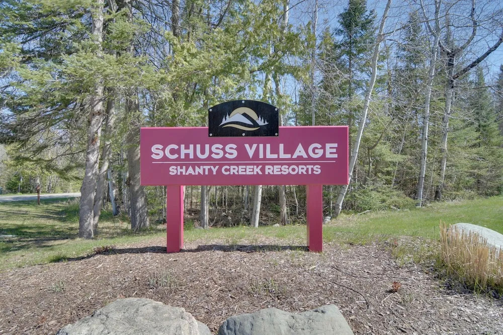 Schuss Mountain Resort Condo: Steps to Golf!