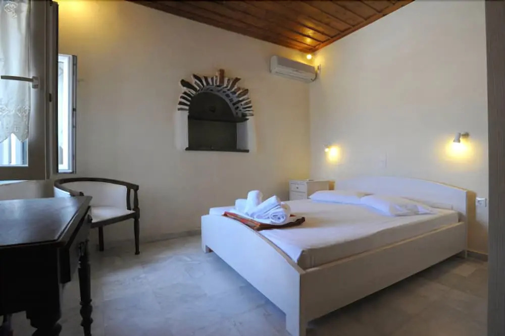 Carlo Bungalows