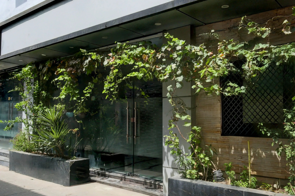 Hotel O Ishwar Nagar Near Golden Temple