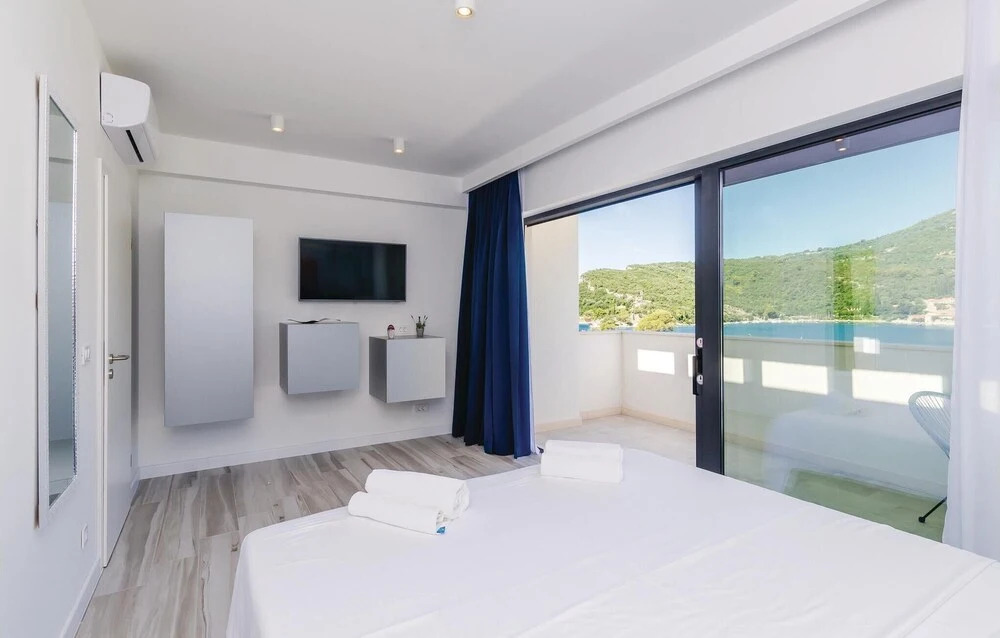 Four-Bedroom Holiday Home In Zaton Mali