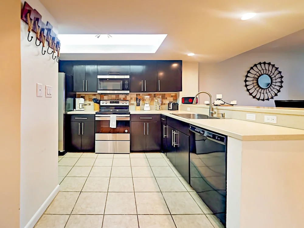 2800 Gulf Blvd Condo Unit 305 2 Bedrooms 2 Bathrooms Condo