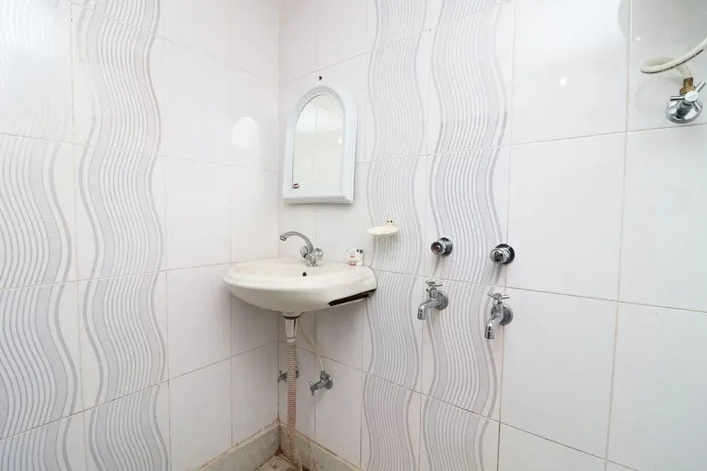 Narayana Hotel And Resort By OYO Rooms