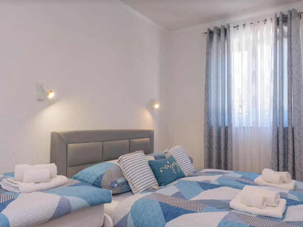 Apartments Vujina