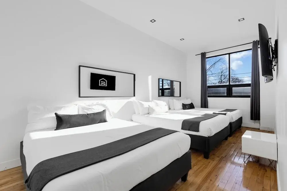 LiV MTL Plaza Grand Luxe Penthouse Near Downtown Montreal