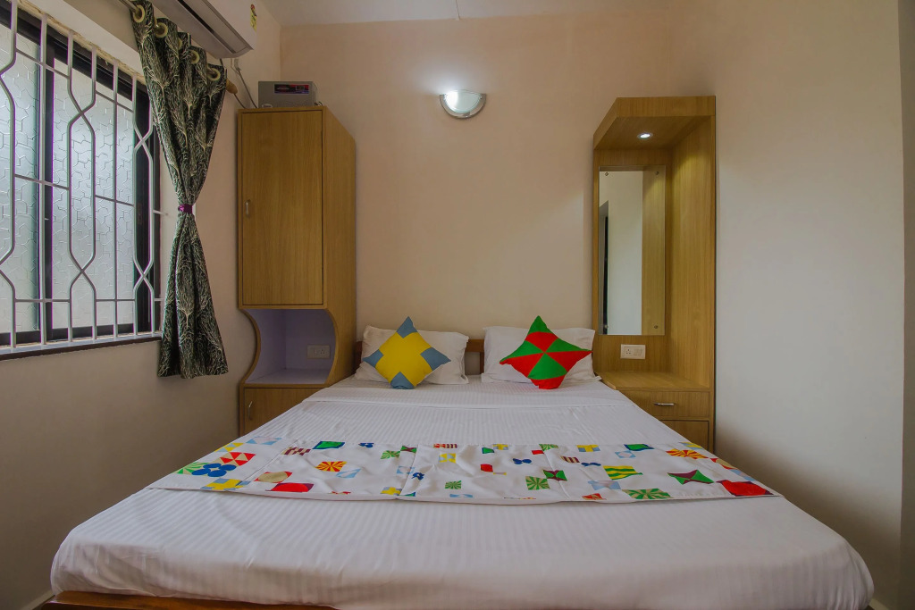 OYO 17244 Home Sunset View Stay Anjuna Beach
