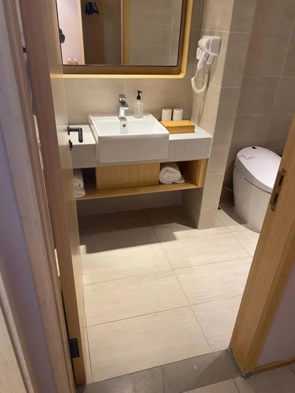 Ji Hotel (Shanghai Hongqiao Airport Konggang)