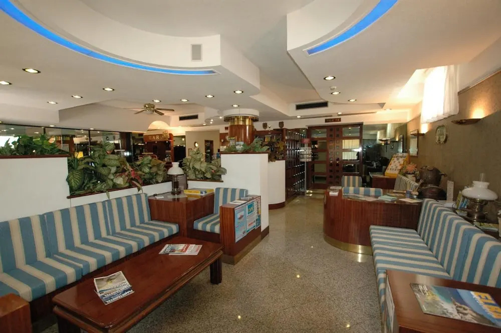 Hotel Crystal