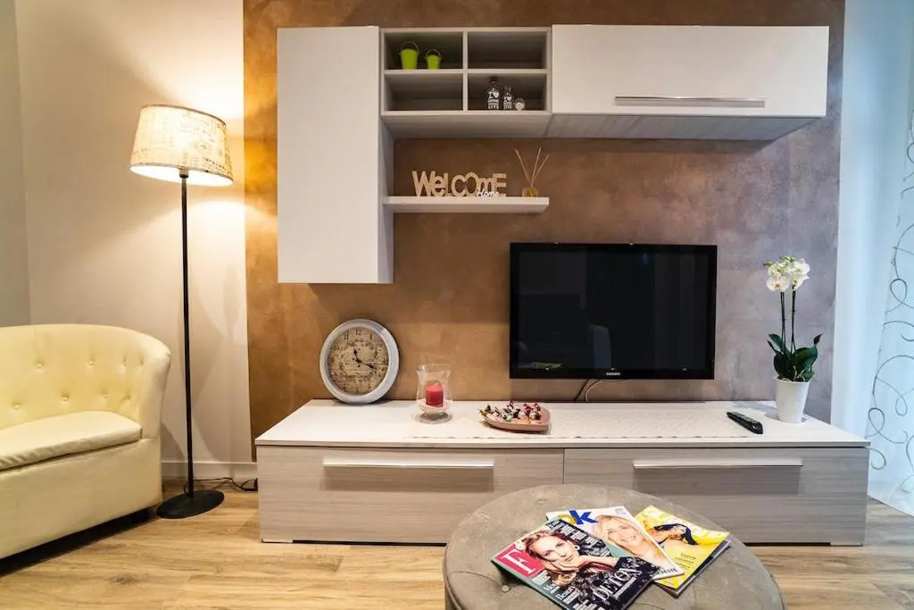 Carrara Deluxe Home