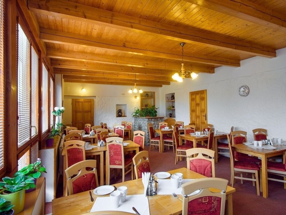 Hotel BELLA