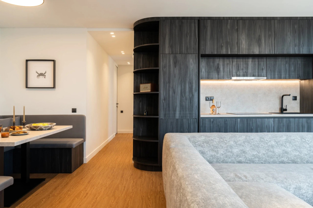 2BD Penthouse Sea View Luxury Apartment