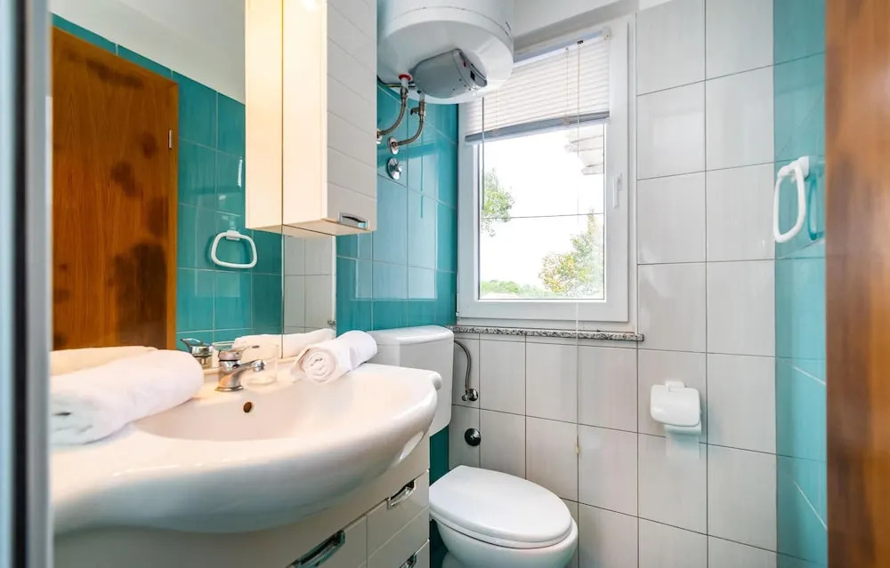 Stunning Home in Pasman With 7 Bedrooms, Wifi and Outdoor Swimming Pool