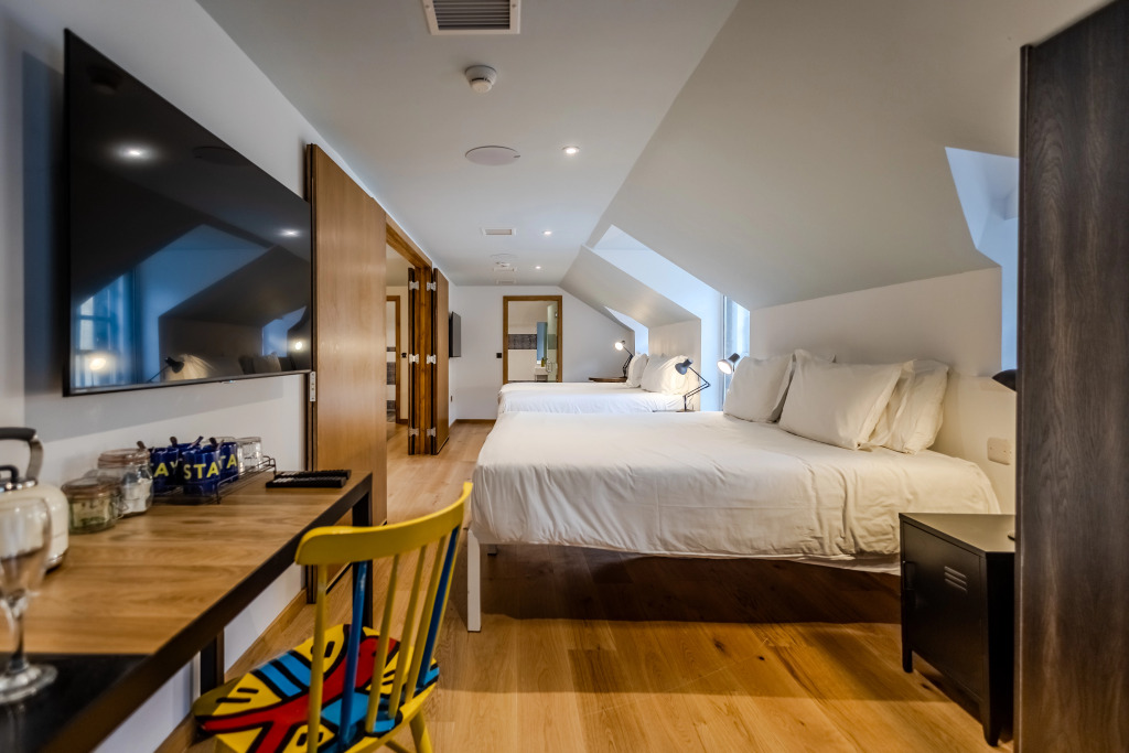 Stay Central Hotel