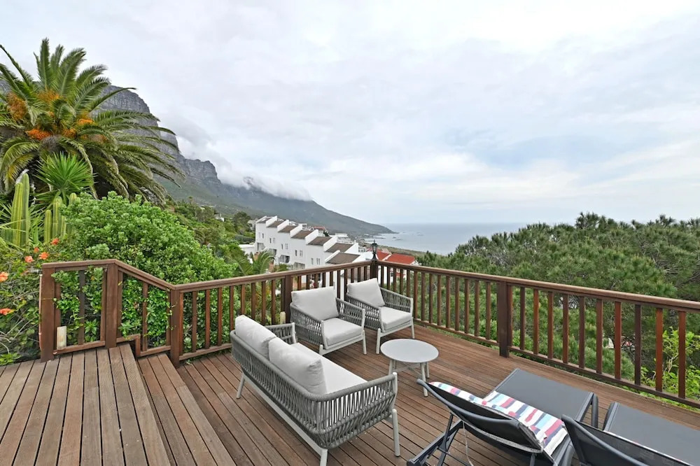 Spacious Family Camps Bay Escape Spectacular Views Pool Garden