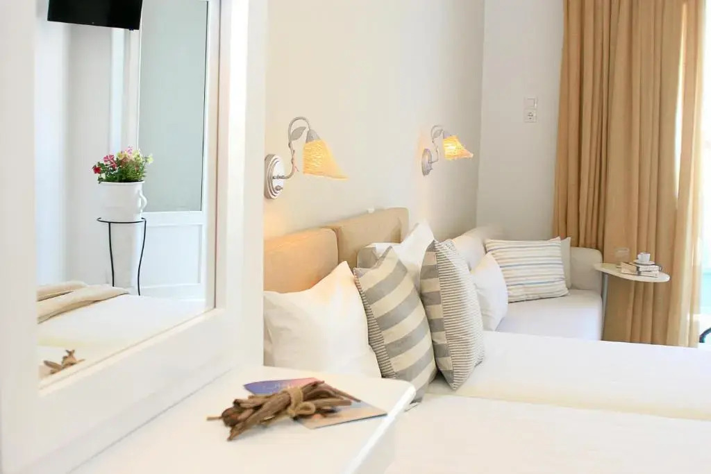 Paradissos Hotel