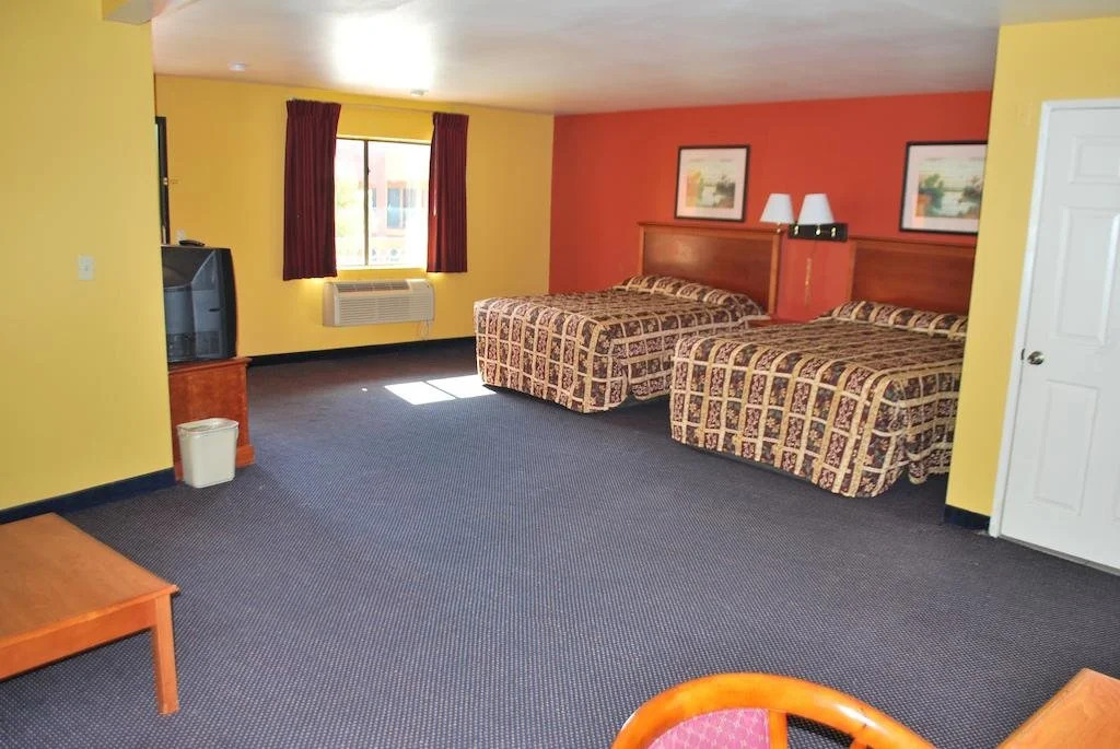 Travel Plaza Inn