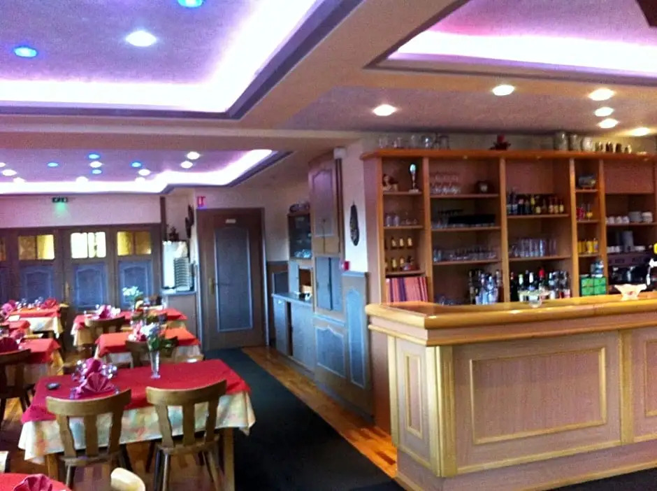 Logis Hotel & Restaurant - Les Vosges