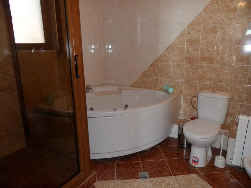 House Mirlevi