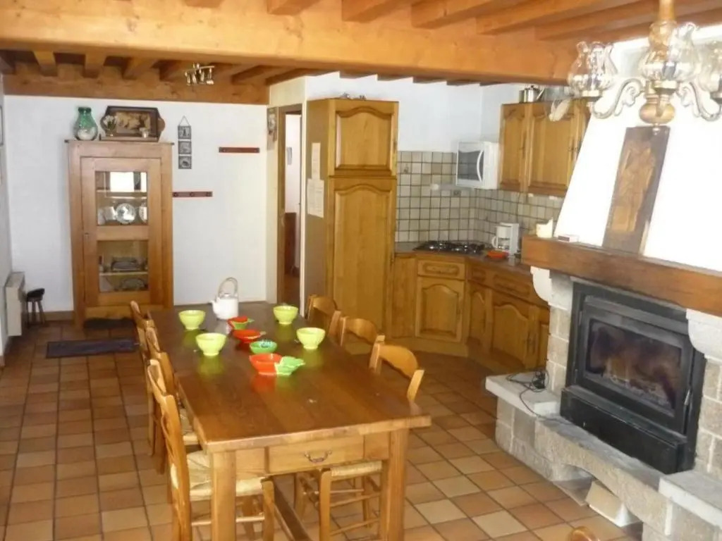 Gîte familial pour 6 pers. avec cheminée à Sauvain - FR-1-496-94