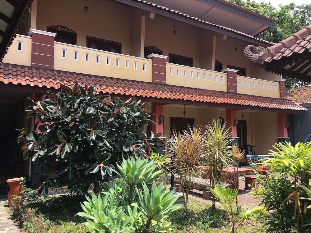 3C Familia Residence