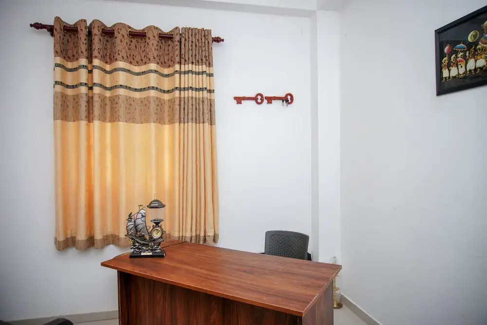 Oyo 380 Sapphire Home Stay
