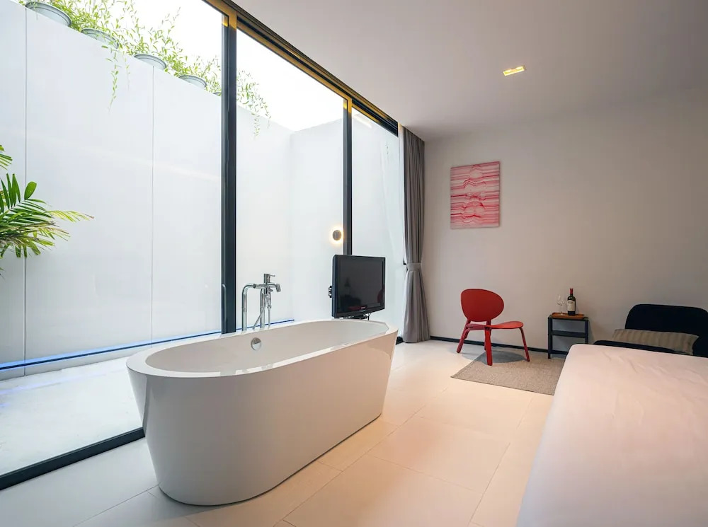 INNLUXPHUKET