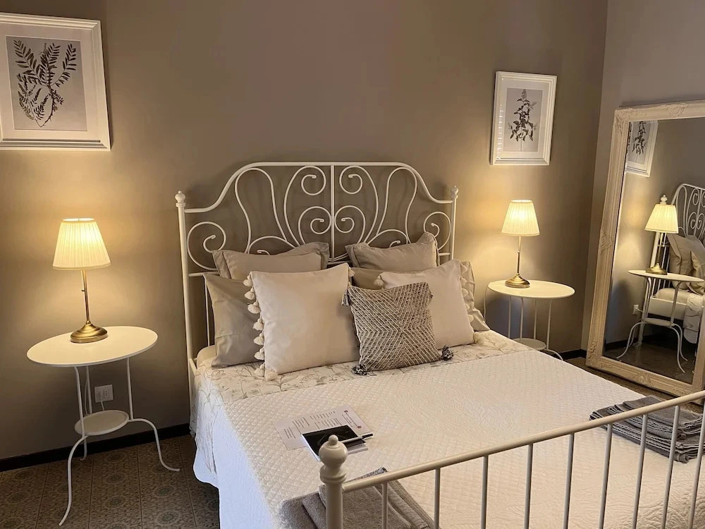 Villa House and Garden B&B