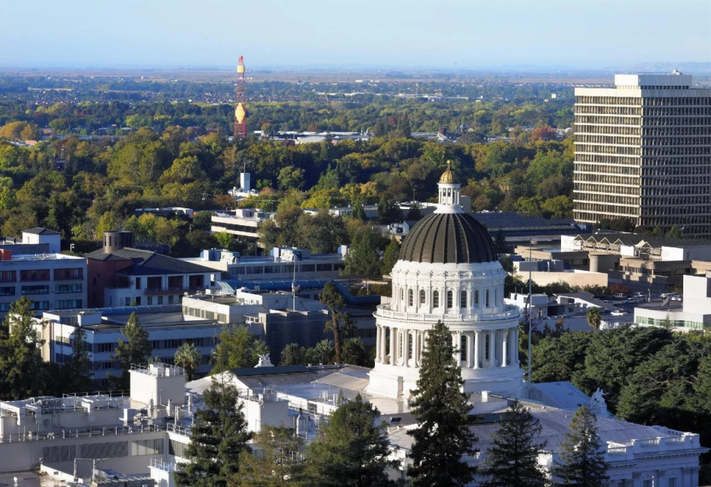 Sheraton Grand Sacramento Hotel