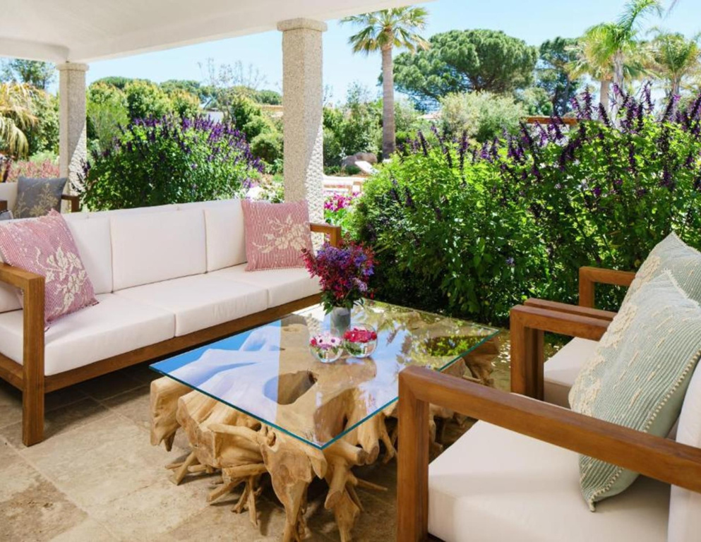 Sant Efis Hotel