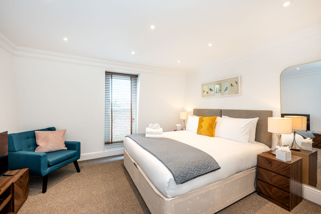 Queensgate Court Apartments