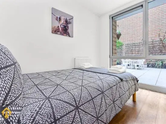 Superb 3bed 3bath Penthouse near Canary Wharf