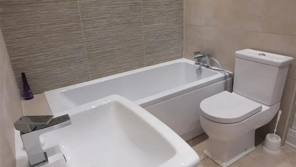 Newbridge House Apartment 2