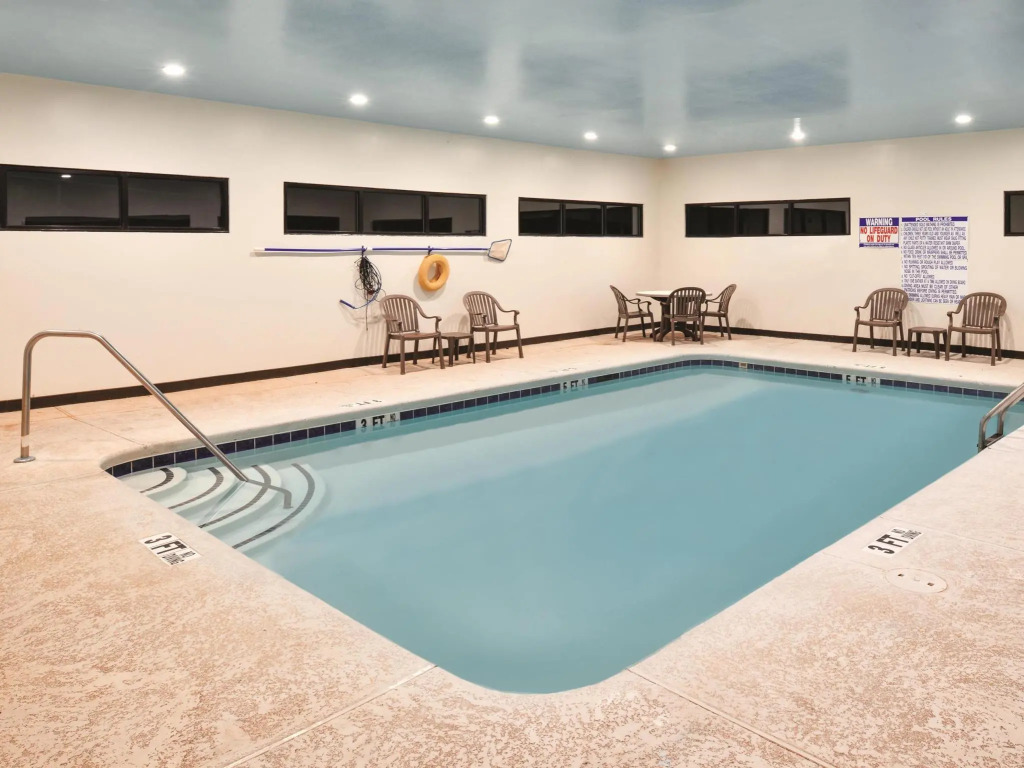 Holiday Inn Express & Suites Locust Grove by IHG