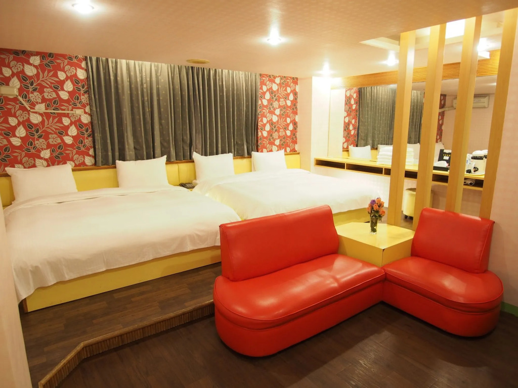 Day Chen Hotel