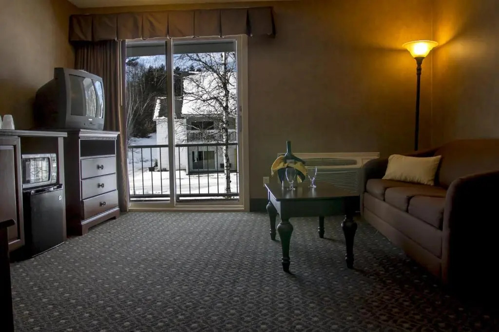 Town & Country Inn & Resort