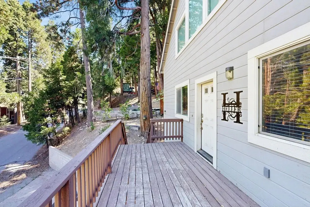 3BR Cabin w/ Grill & Fireplace - Near Hiking