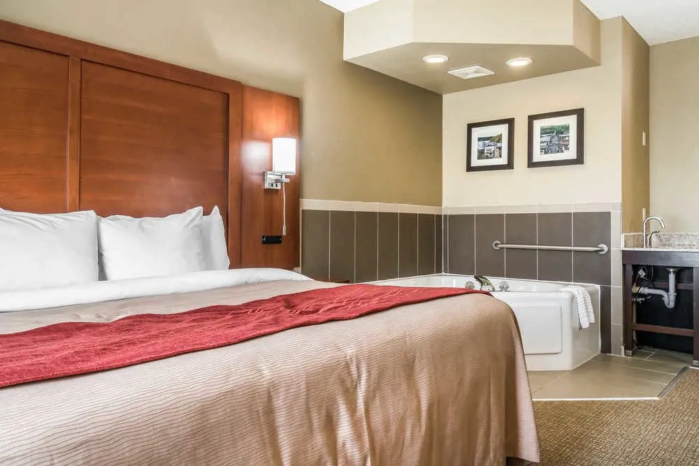 Comfort Inn & Suites